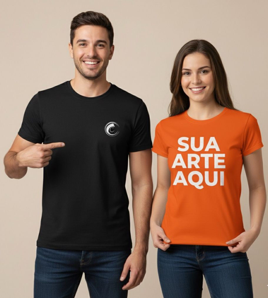 Camiseta preta com estampas personalizadas